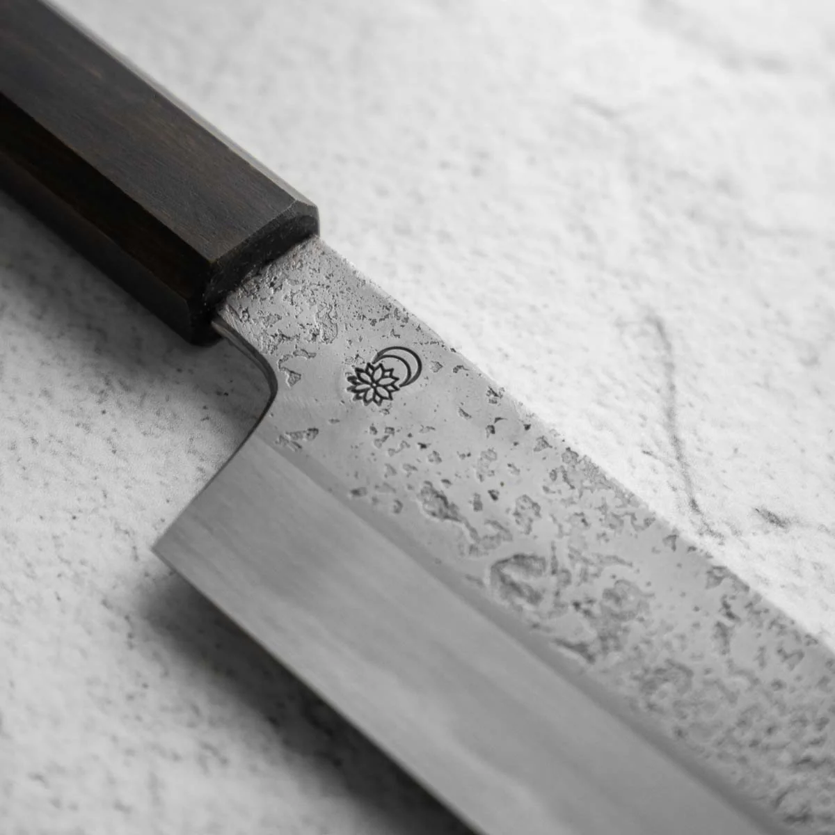 Sakai Kikumori "Kikuzuki Rin" Gyuto 210mm - Image 4