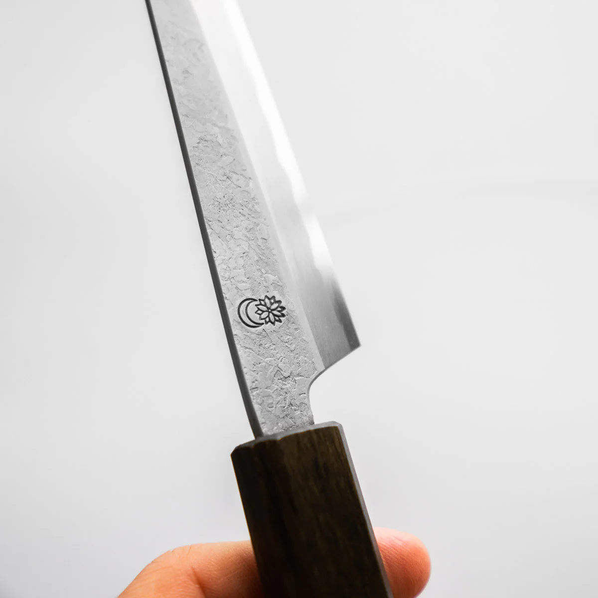 Sakai Kikumori "Kikuzuki Rin" Kiritsuke Petty 135mm - Image 3