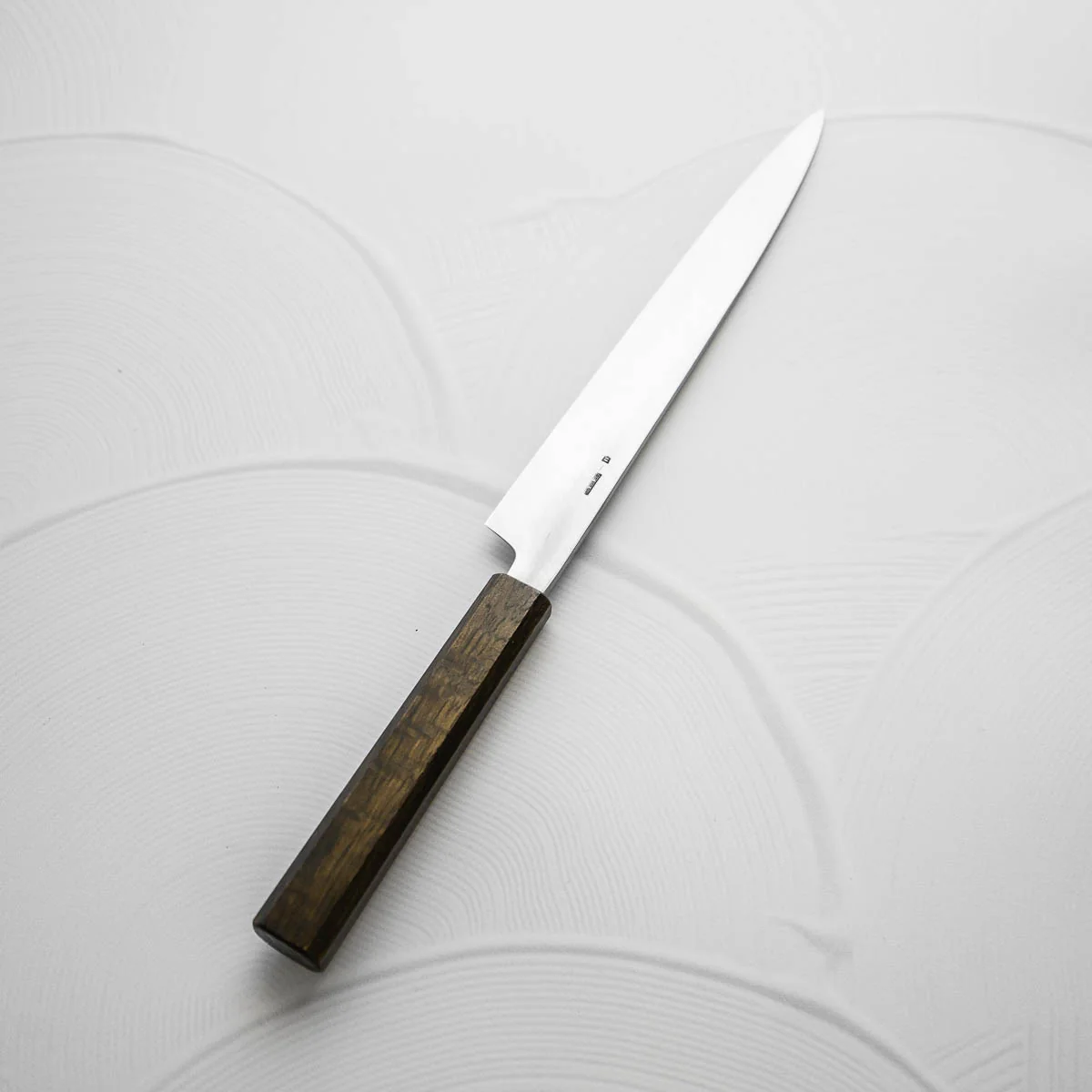 Sakai Kikumori "Kikuzuki Rin" Yanagiba 240mm - Image 6