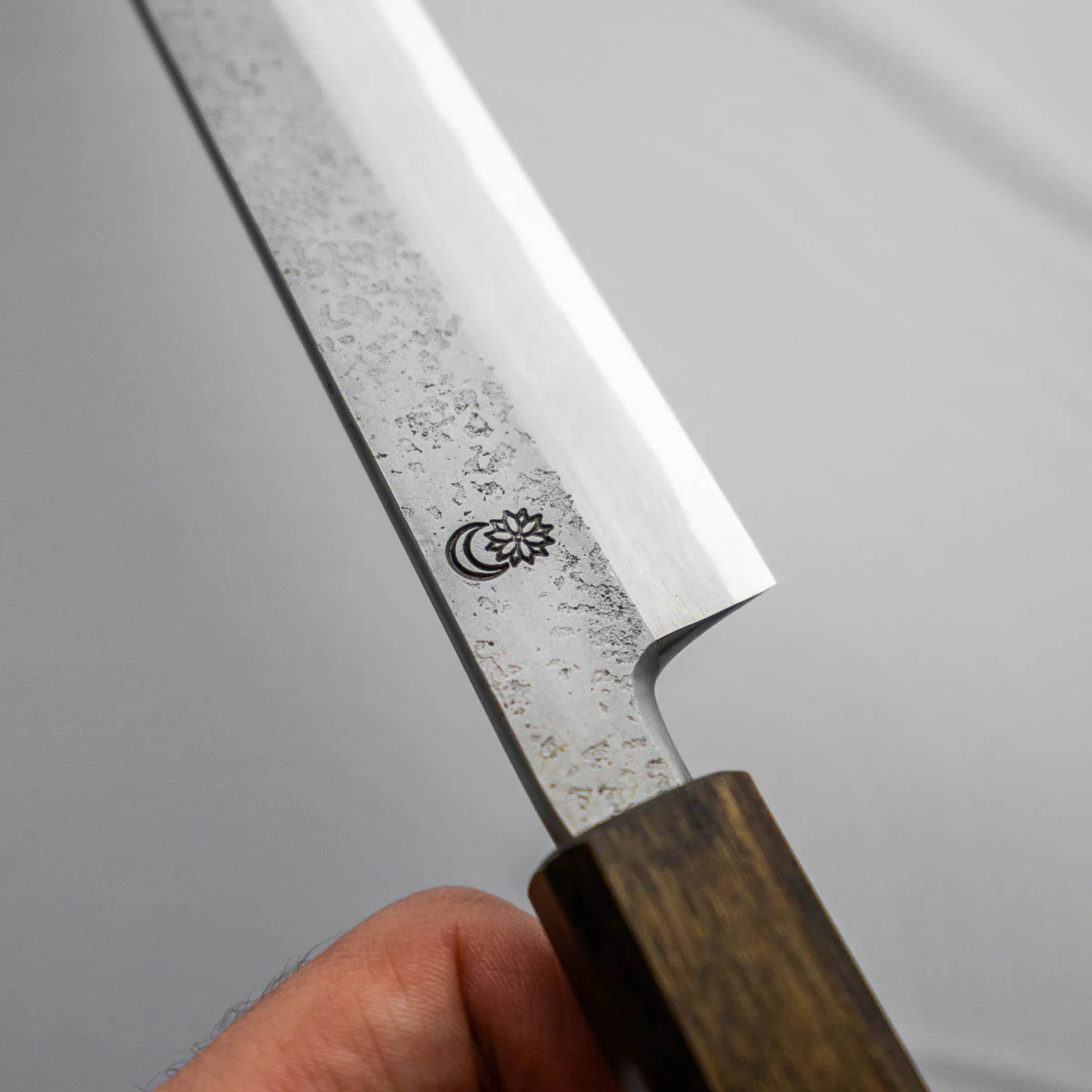 Sakai Kikumori "Kikuzuki Rin" Yanagiba 270mm - Image 5