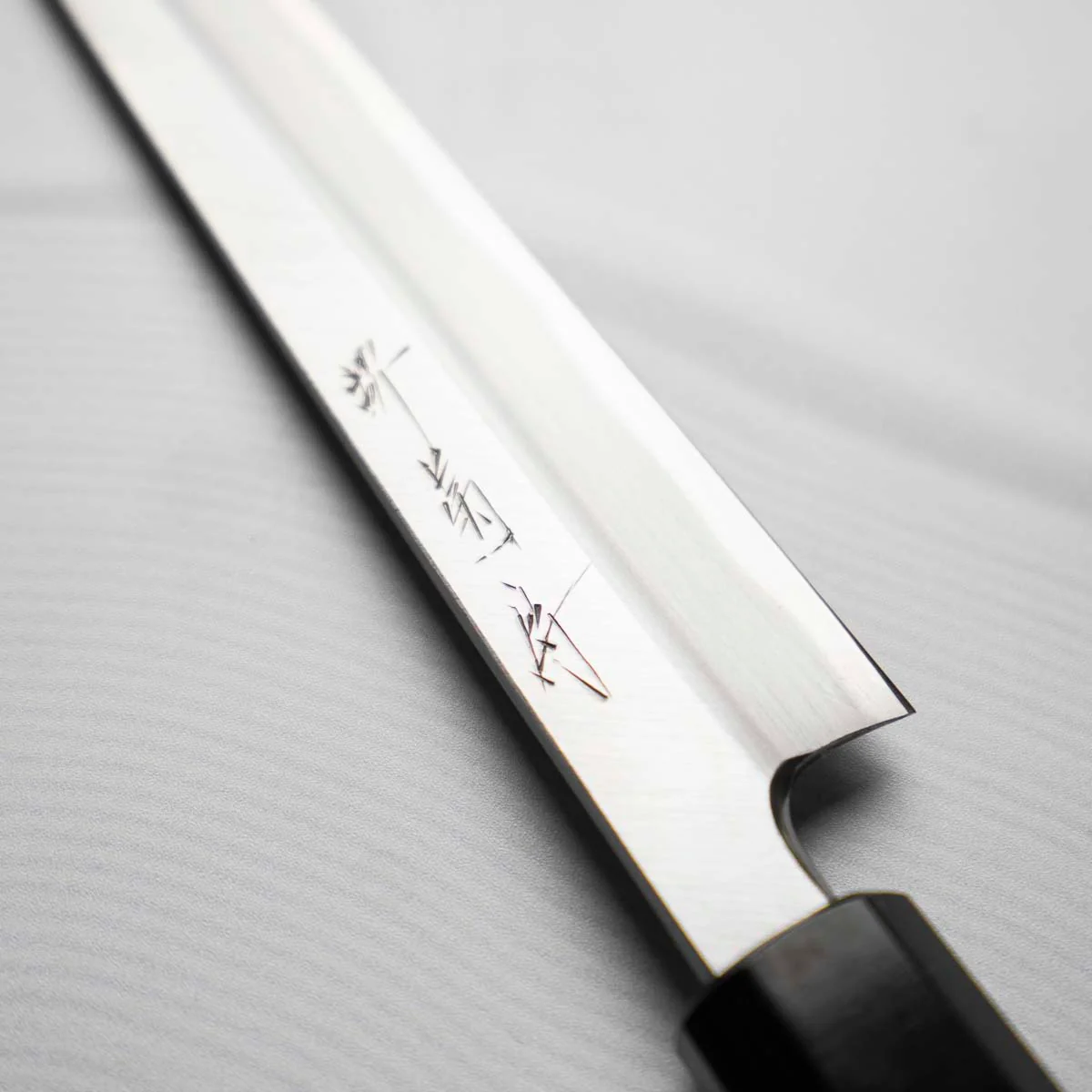 Sakai Kikumori Shironiko Yanagiba 210mm - Image 4
