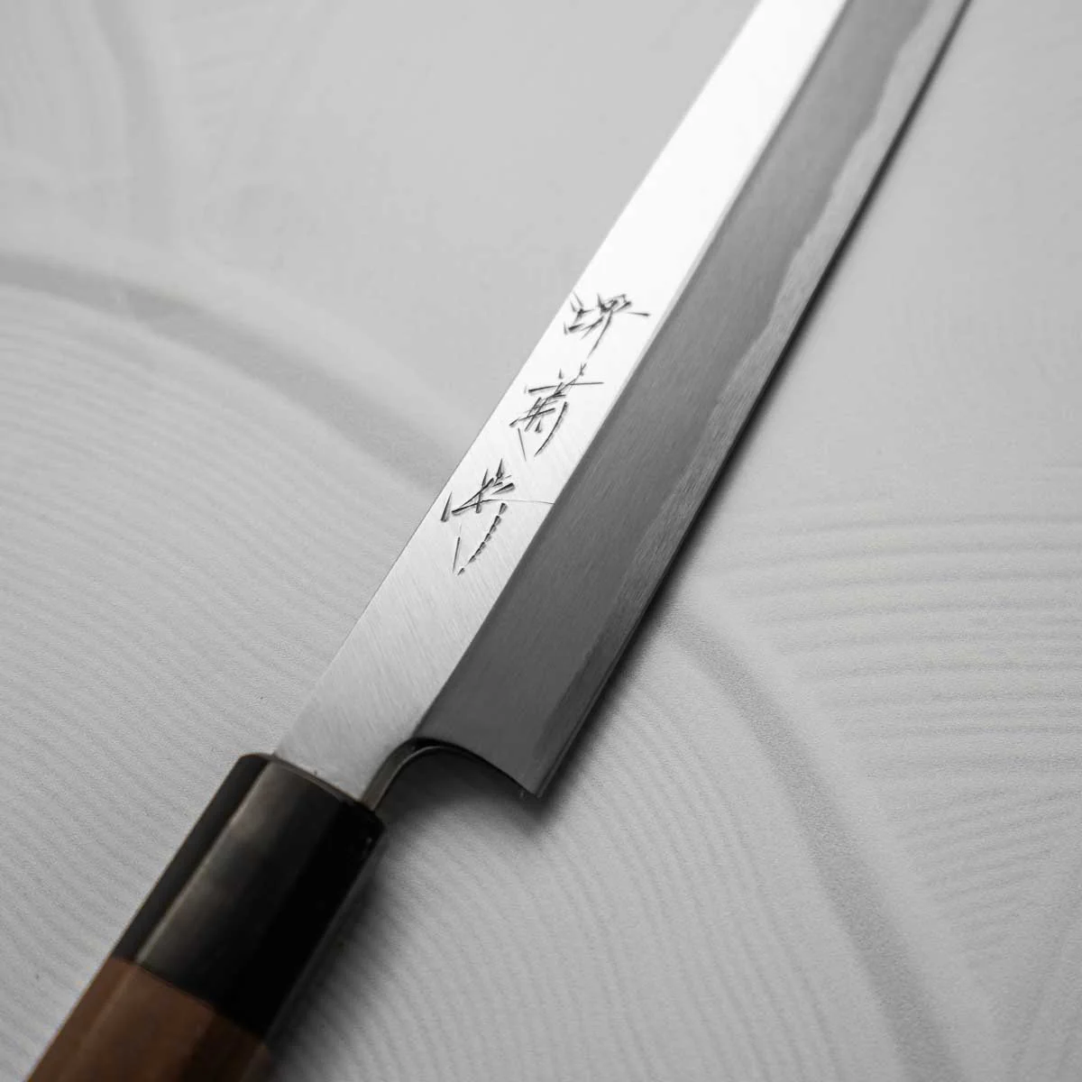 Sakai Kikumori Shironiko Yanagiba 270mm w/Saya - Image 4