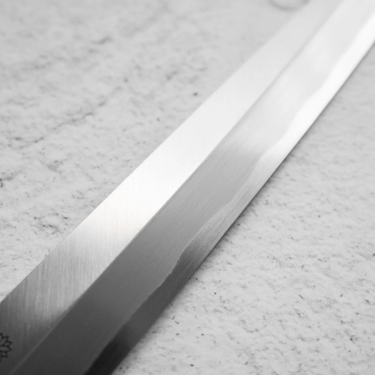 Sakai Kikumori Tomoshibi Yanagiba 300mm - Image 3