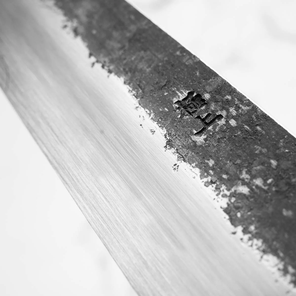 Sakai Kikumori White 2 Kurouchi Kiritsuke Sujihiki 300mm - Persimmon - Image 6