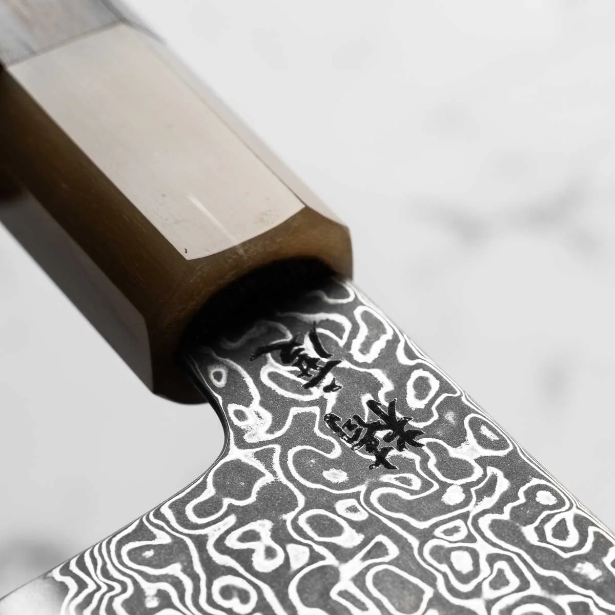 Seido VG10 Kurozome Nickel Damascus Santoku 180mm - Persimmon - Image 5