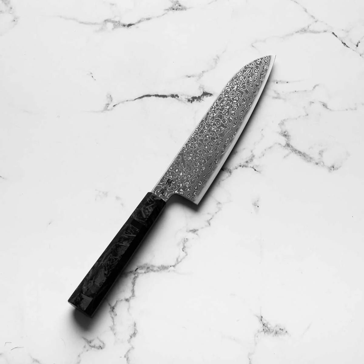Seido VG10 Kurozome Nickel Damascus Santoku 180mm - Dark Carbon Fibre - Image 2