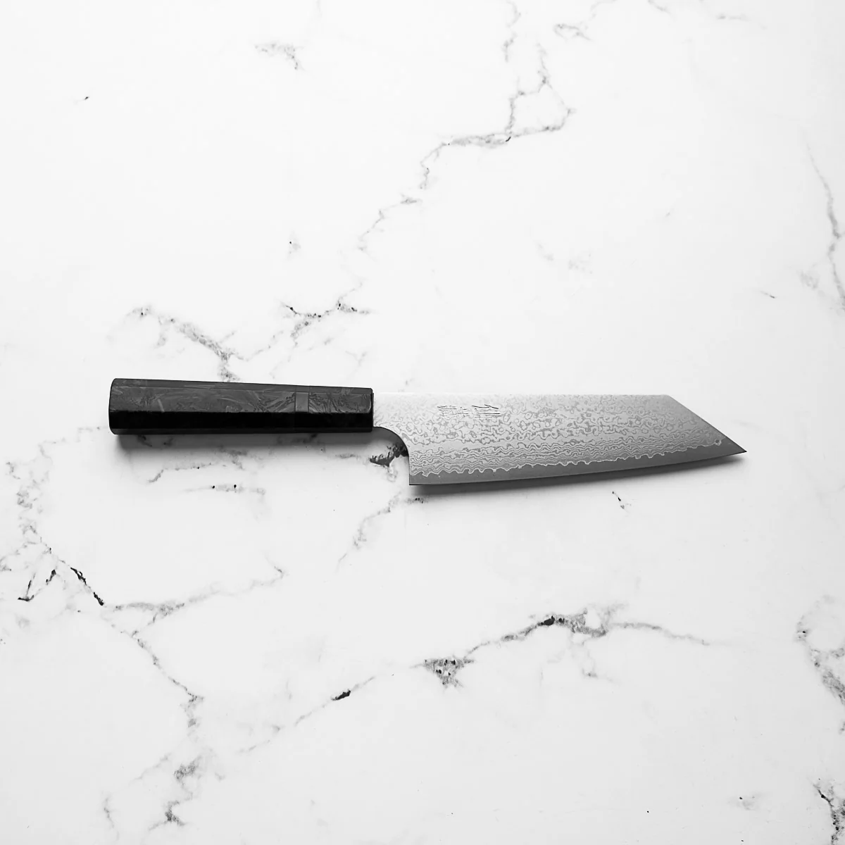 Senzo Black VG10 Damascus Bunka 165mm - Dark Carbon Fibre - Image 4