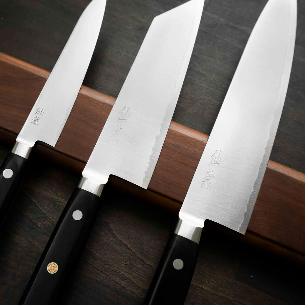 Senzo Professional SG2 - 3 Knife Set with Magnetic Strip - Image 3