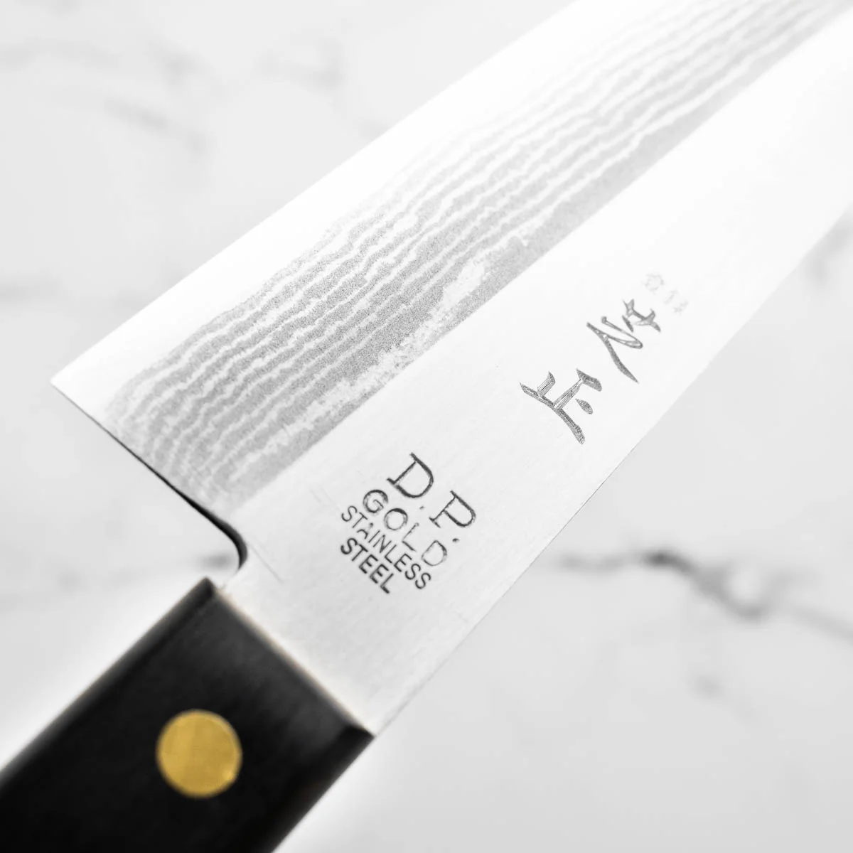 Shibamasa VG5 Damascus Santoku - Black Handle - Image 6