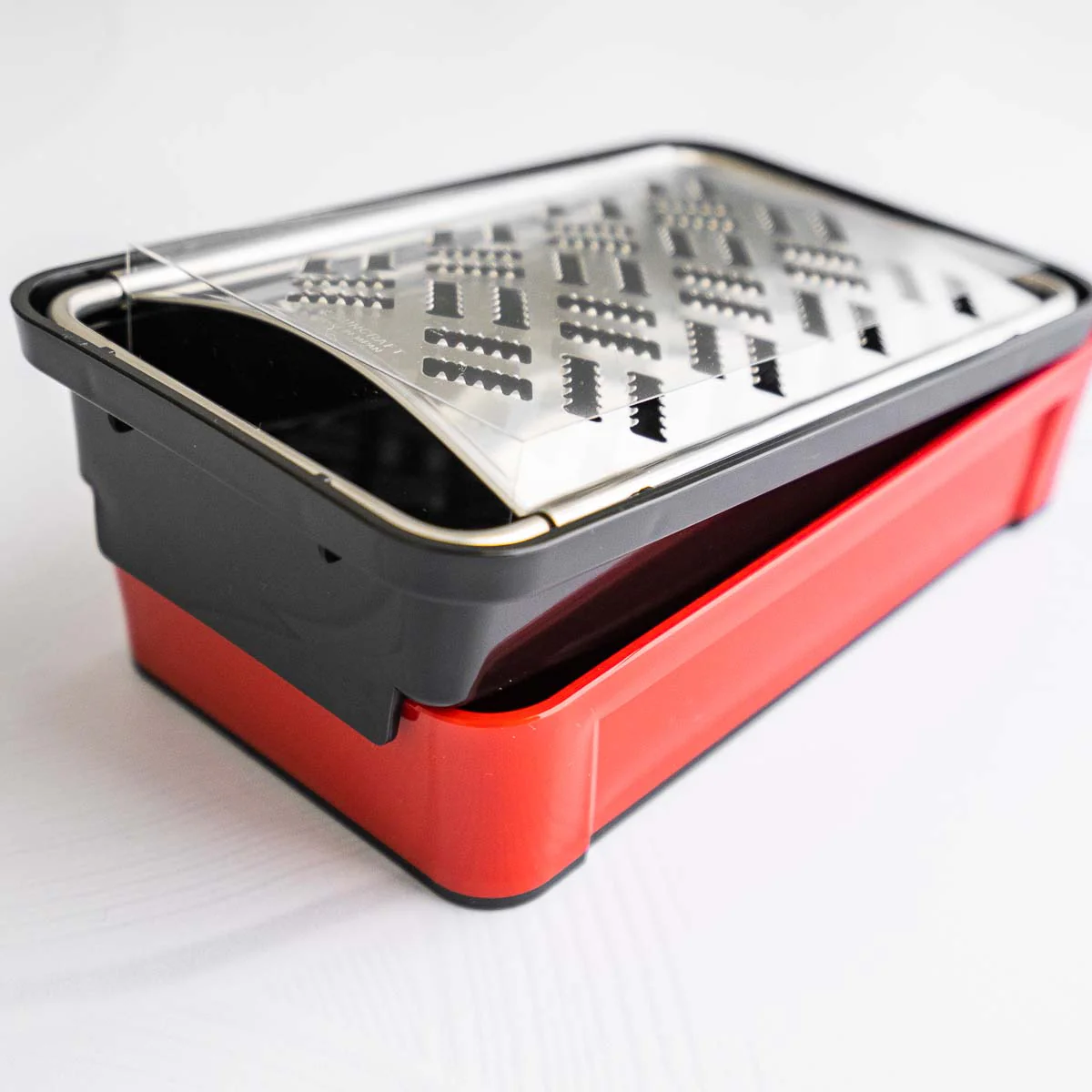 Suncraft Vegetable Grater - Black/Red - Image 4