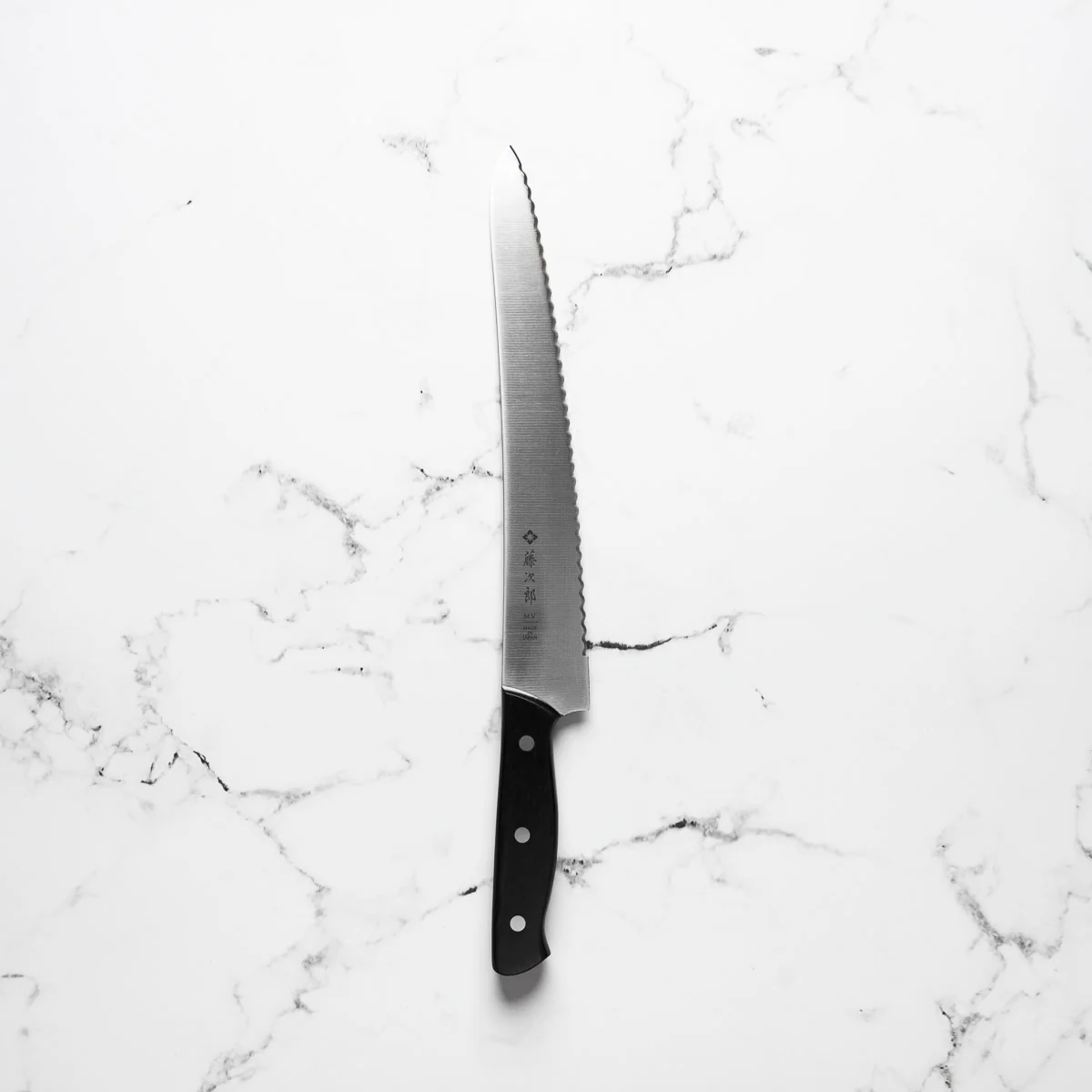 Tojiro Bread Knife 270mm - Image 4