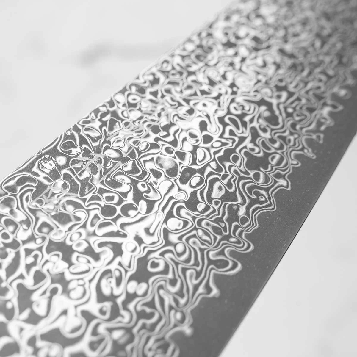 Toshitaka VG10 Damascus Bunka 180mm - Ebony & White Spacer - Image 5
