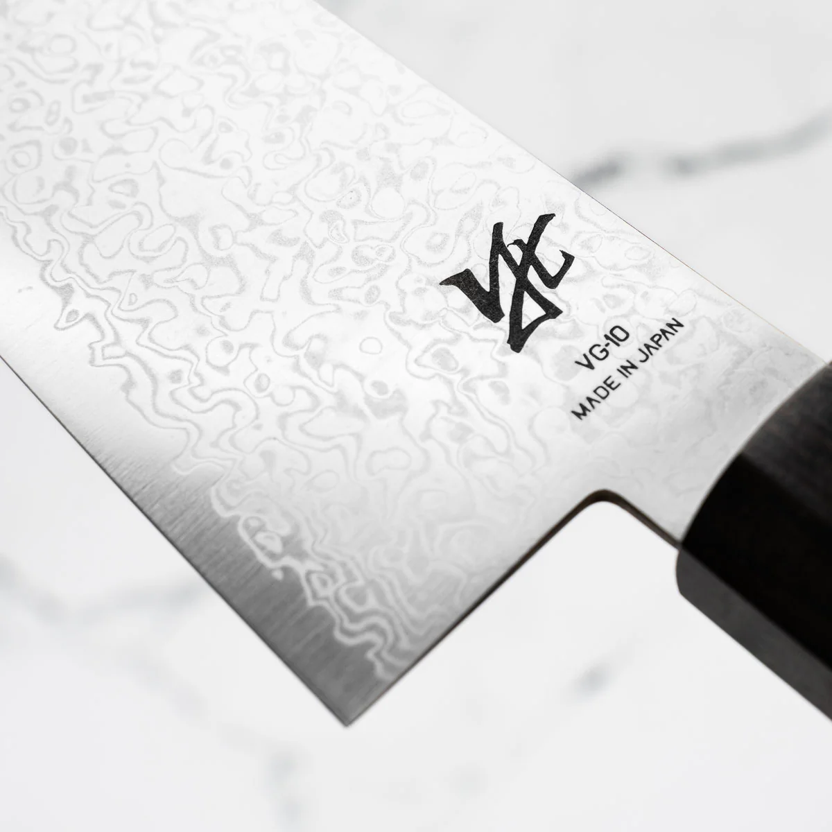 Toshitaka VG10 Damascus Migaki Bunka 180mm - Ebony & Red Spacer - Image 6