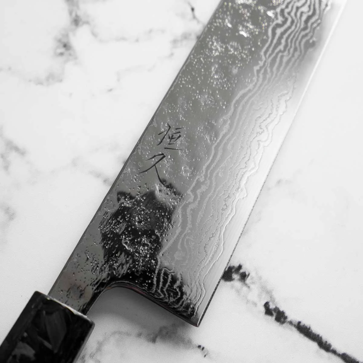 Tsunehisa 440C Damascus Tsuchime Kiritsuke 210mm - Carbon Fibre - Image 4