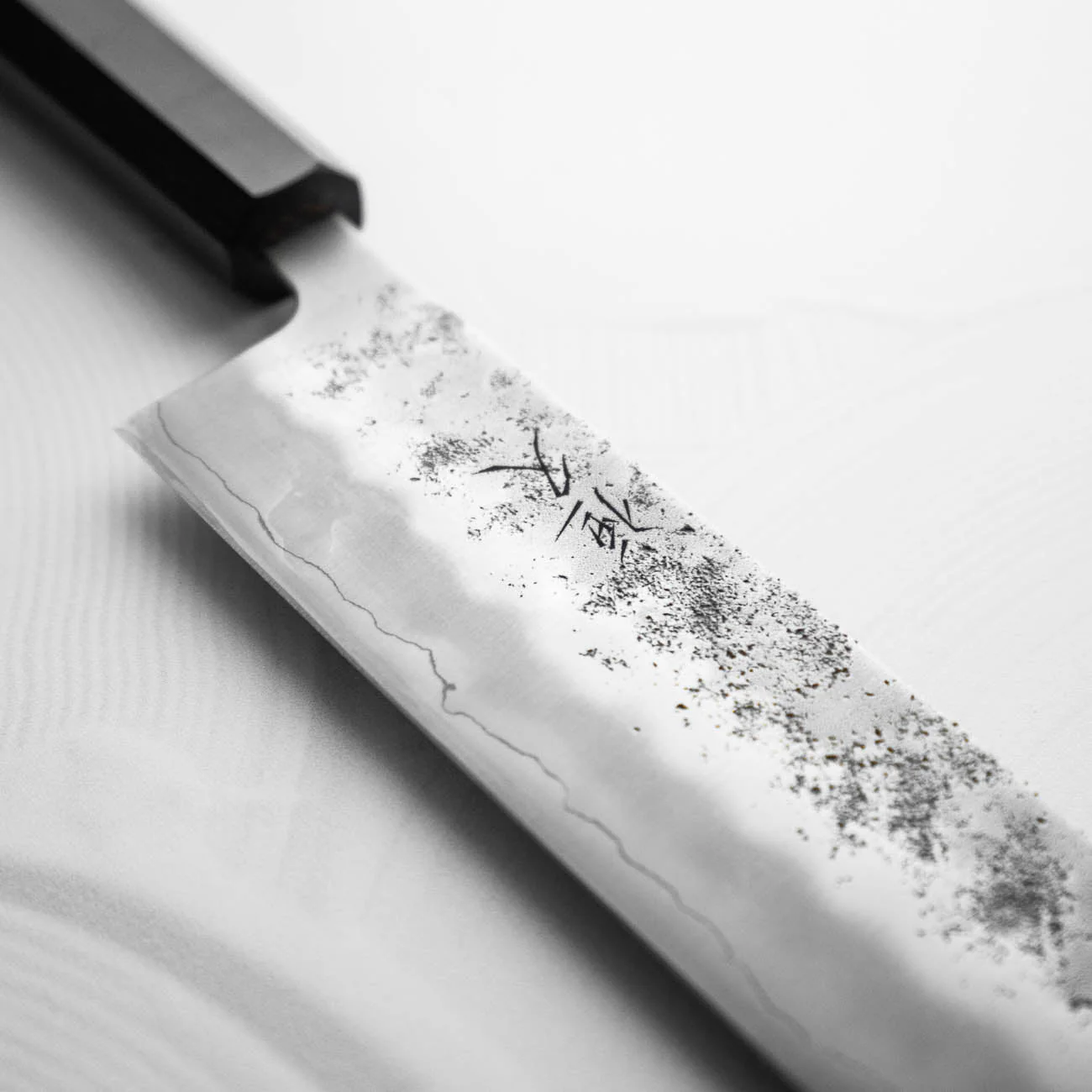 Tsunehisa Ginsan Nashiji Kiritsuke 240mm - Ebony - Image 3