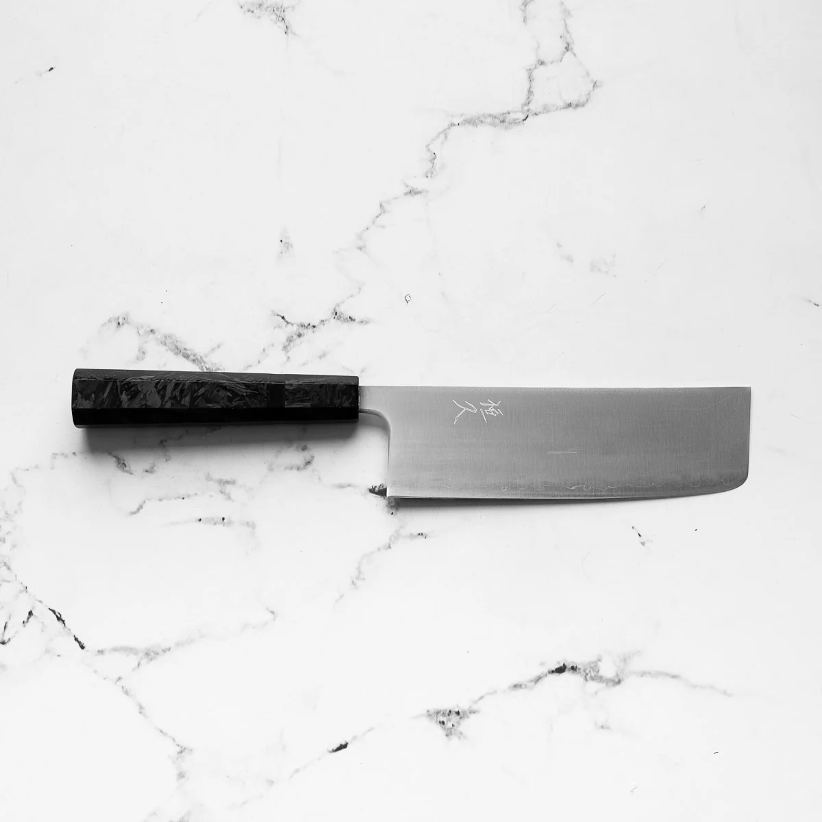 Tsunehisa Migaki Blue Super Nakiri 160mm - Dark Carbon Fibre - Image 4