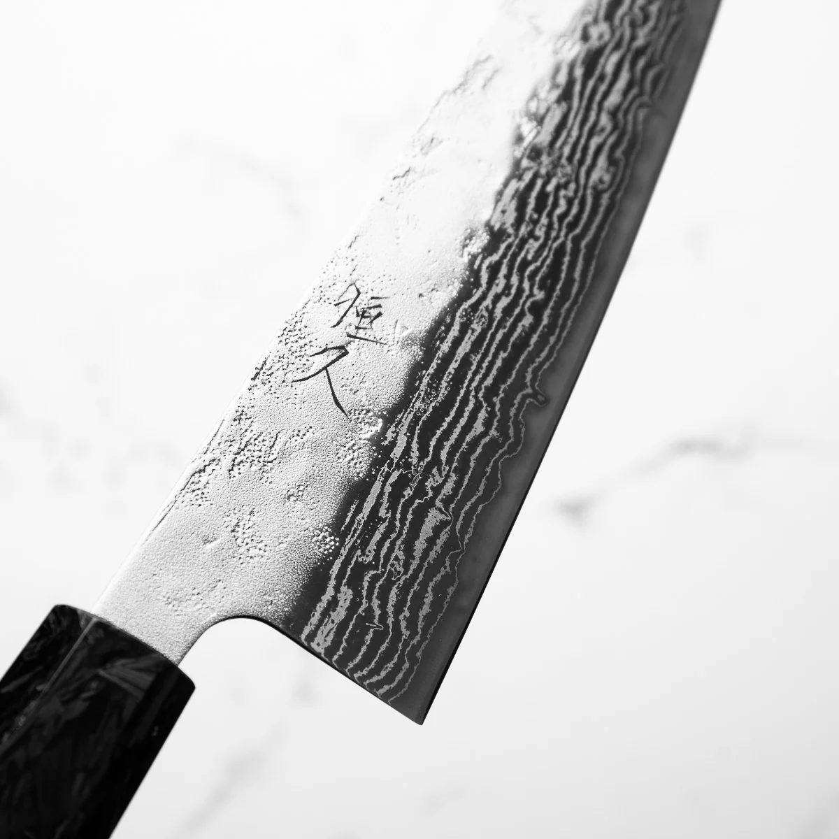 Tsunehisa Swedish Stainless Washiji Gyuto 210mm - Carbon Fibre - Image 5