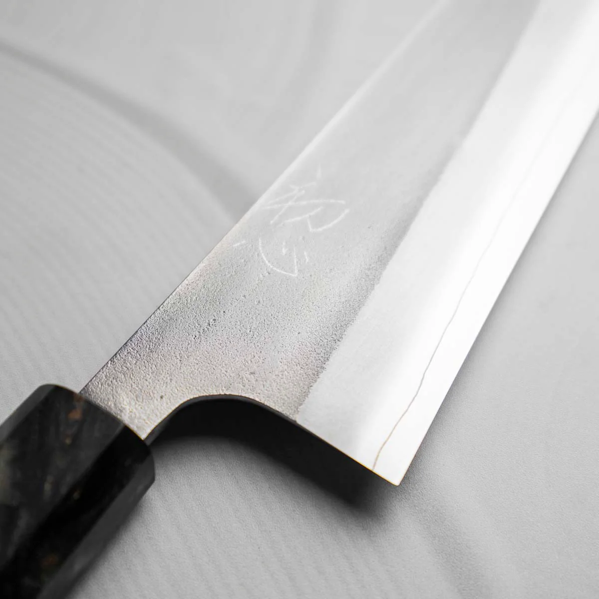Yoshikane (Hatsukokoro) SKD Nashiji Kiritsuke 210mm - Maple - Image 4