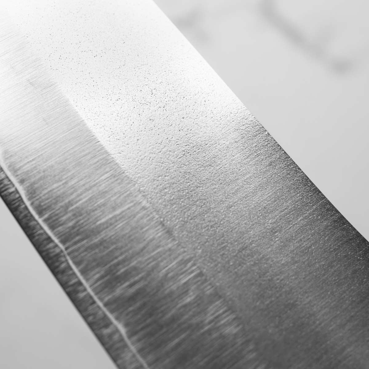 Yu Kurosaki Shin-Gekko VGXEOS Santoku - Olive Wood - Image 6
